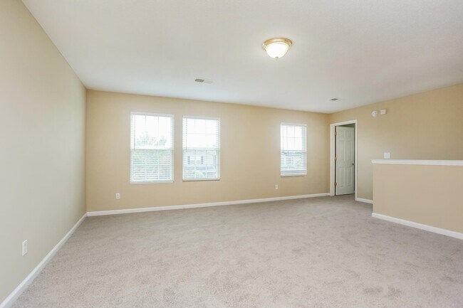 Building Photo - 9996 Chariden Dr