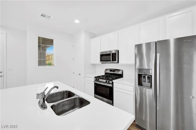 Building Photo - 11656 Bearpaw Meadow Ave