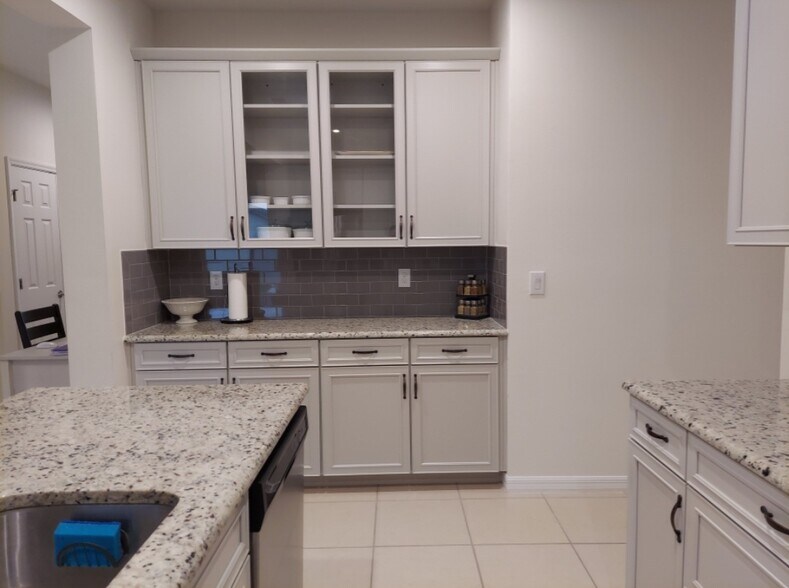 Building Photo - 2500 Avian Loop