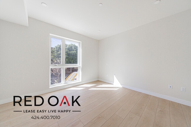 Building Photo - 5320 Cartwright Ave