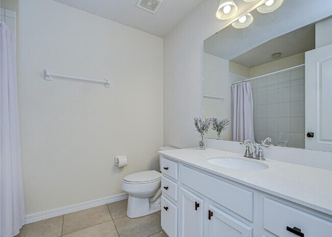 Building Photo - 10822 Verawood Dr
