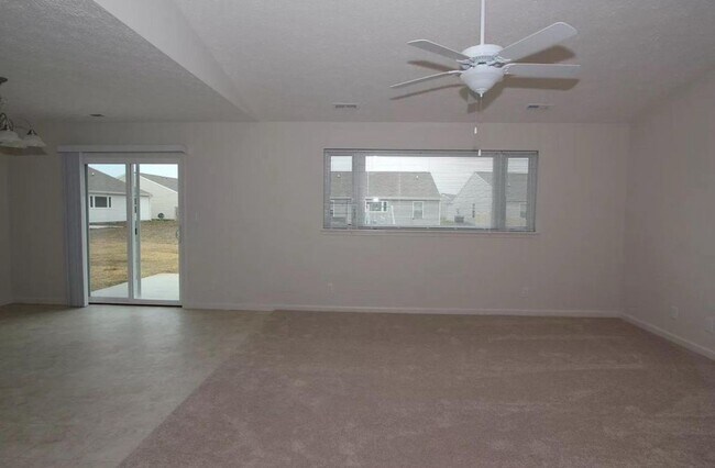 Building Photo - LINDBERG VILLAGE...3 Bedroom 2 Bath House w/ fenced backyard