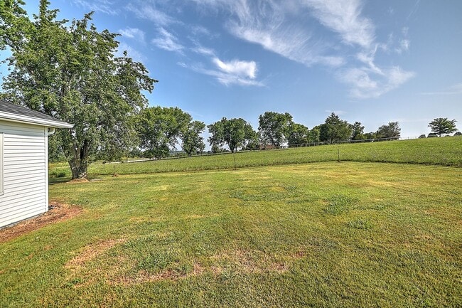 Building Photo - 4470 Lonesome Pine Trail