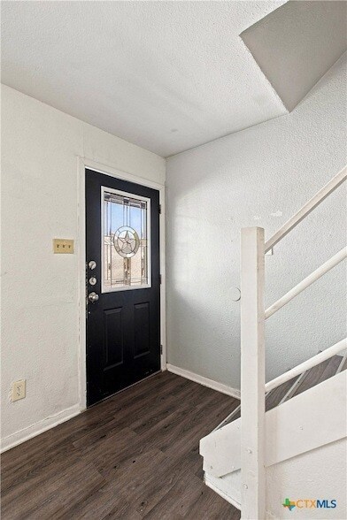 Building Photo - 3410 Victoria Cir