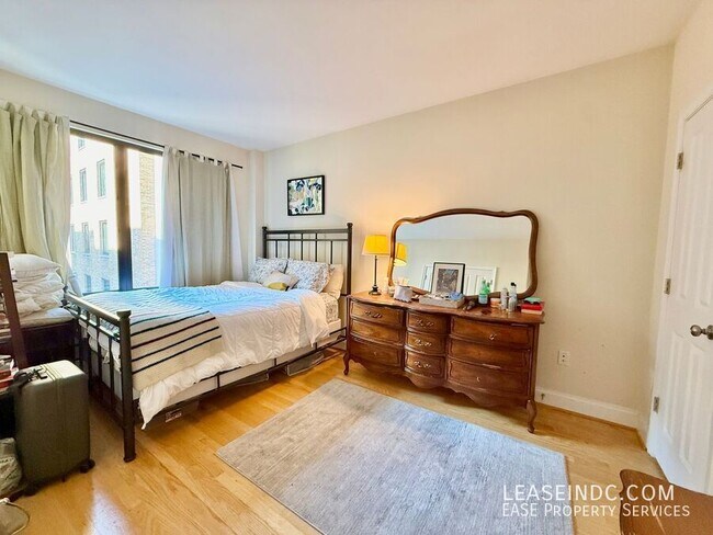 Building Photo - 1701 16th St NW