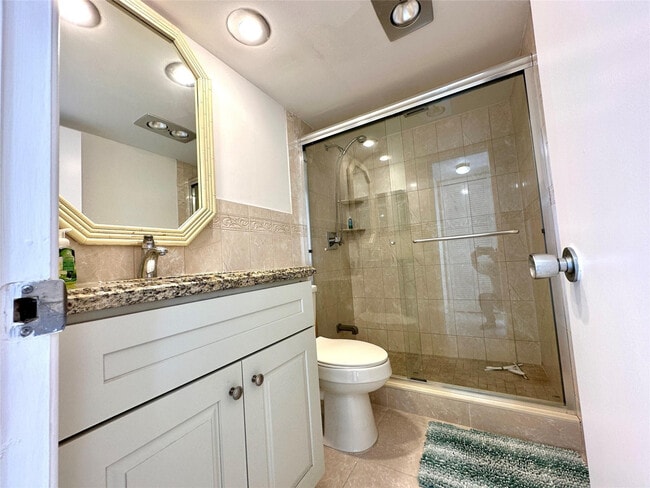 Building Photo - 2671 S Course Dr