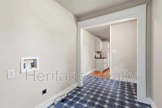 Building Photo - 2707 Lady Bug Ln