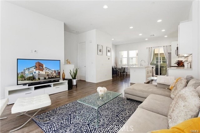 Building Photo - 715 Brooklyn Dr