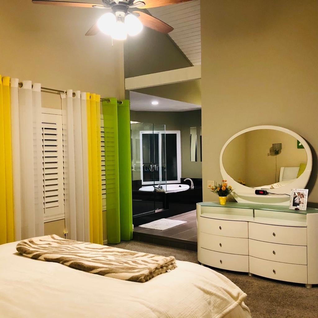 Building Photo - 24641 Ashland Dr