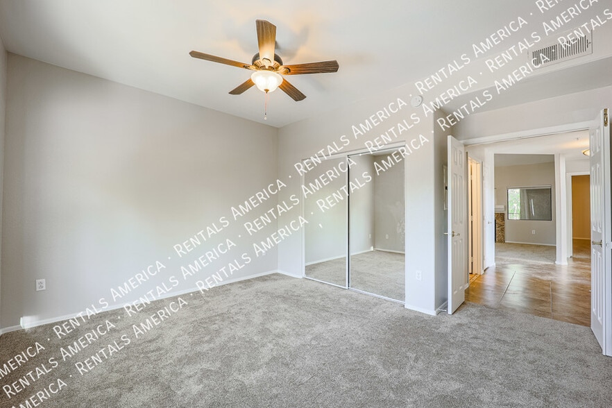 Building Photo - 15050 N Thompson Peak Pkwy