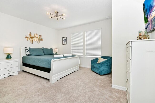 Building Photo - 7212 Oakmoss Loop