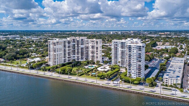 Building Photo - 1801 S Flagler Dr