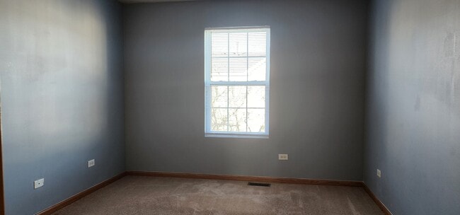 Building Photo - 5015 Elmira Ct