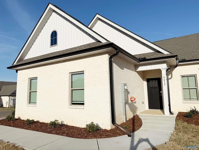 Building Photo - 6057 Gardner Maples Dr SE