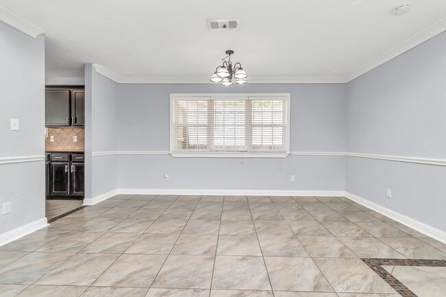 Building Photo - 13406 Splintered Oak Dr