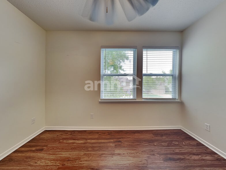 Building Photo - 9951 Sapphire Berry Ln