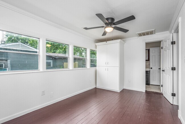 Building Photo - 3419 Elser St