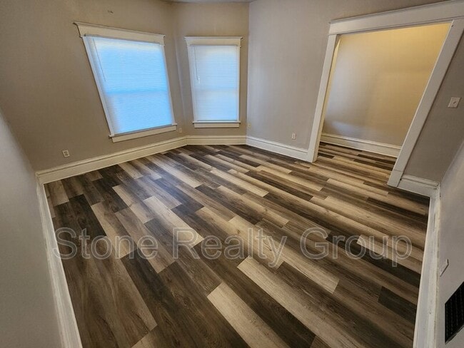 Building Photo - 1028 S 8th St