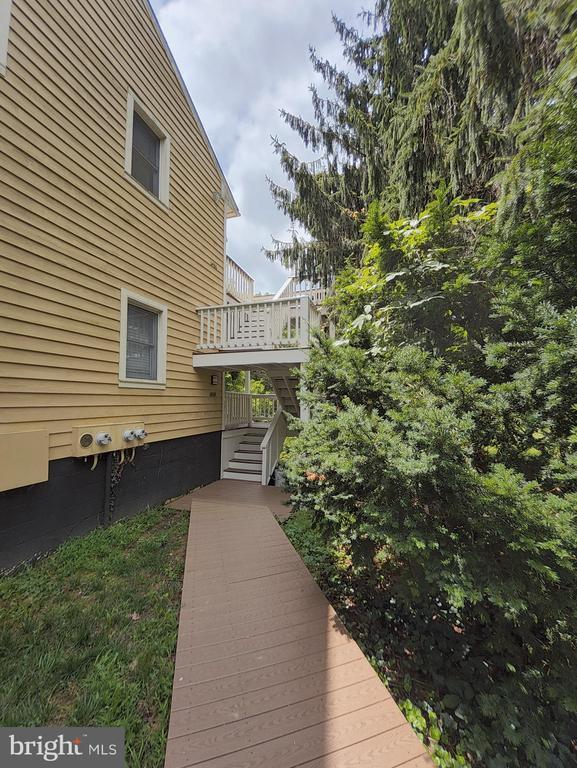 Building Photo - 6486 Corbin Ln
