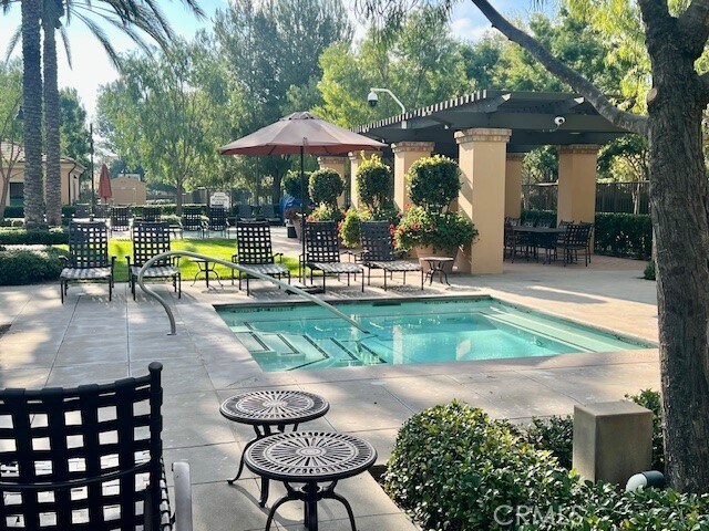 Building Photo - 81 Sedgewick