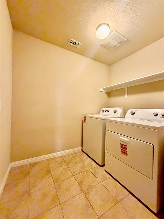 Building Photo - 11113 Bachman Dr