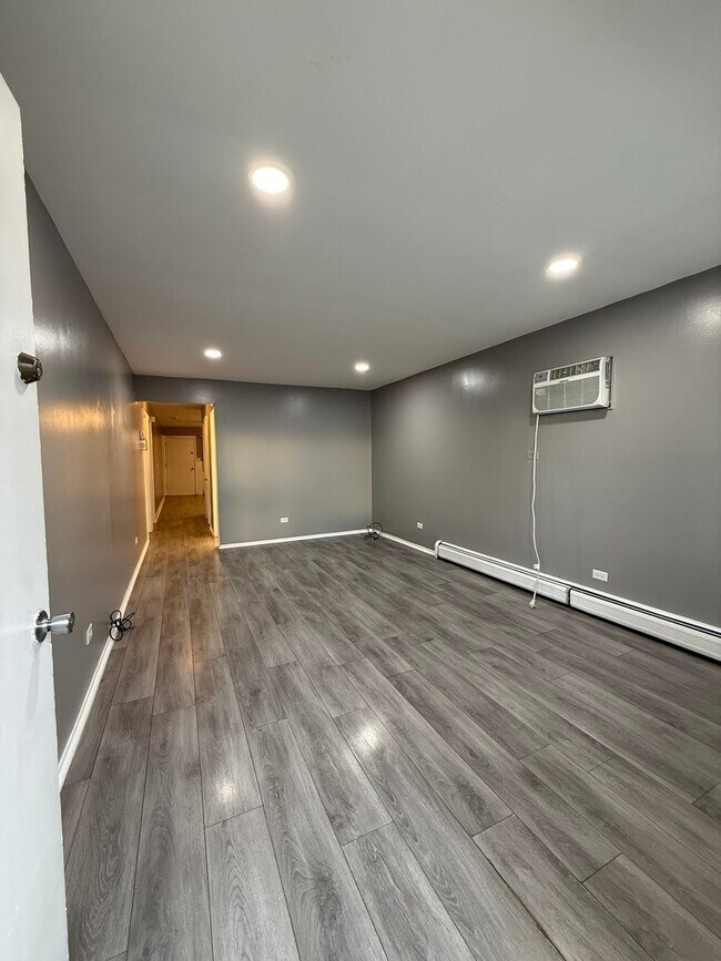 Building Photo - 1819 N 38th Ave