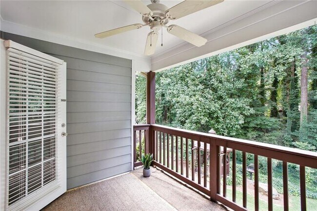 Building Photo - 308 Madison Ct