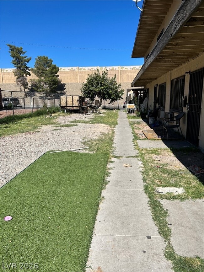 Building Photo - 2816 Marlin Ave