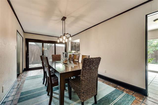 Building Photo - 2500 Glenhaven Dr
