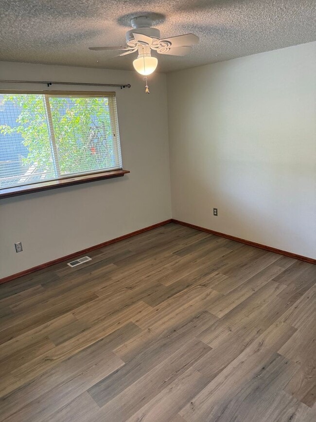 Building Photo - Beautiful 3 Bedroom Ranch Style House with 2 Car Garage, Fences Yard, Fireplace, Shed, Workshop &...