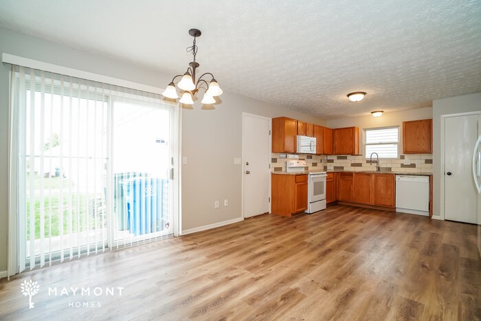 Building Photo - 5389 Blanchard Dr