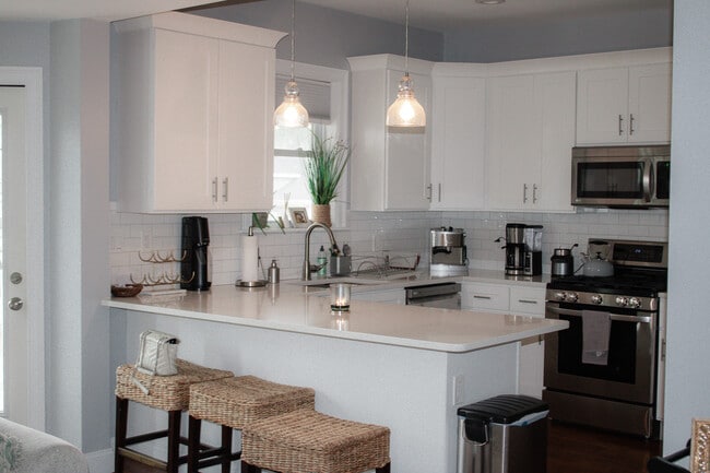 Kitchen - 160 Minot St