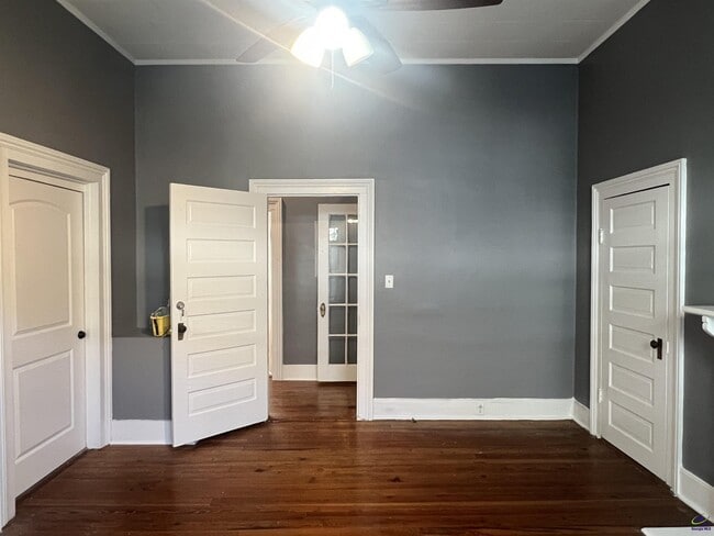 Building Photo - 310 Central Ave