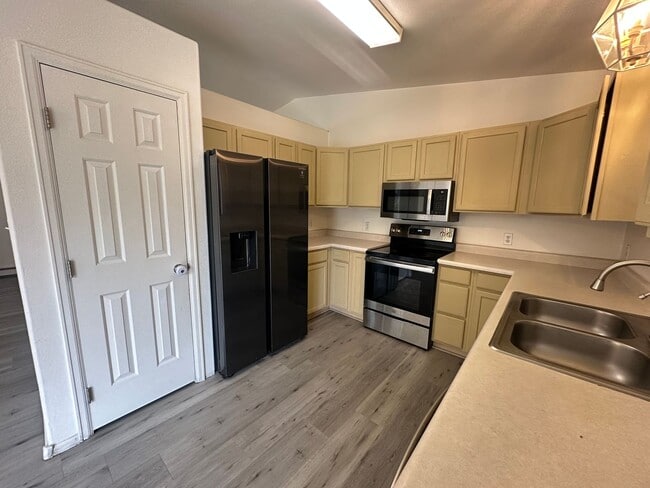 Building Photo - Residential Living
