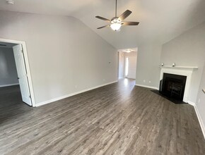 Building Photo - 4996 Southgate Pkwy