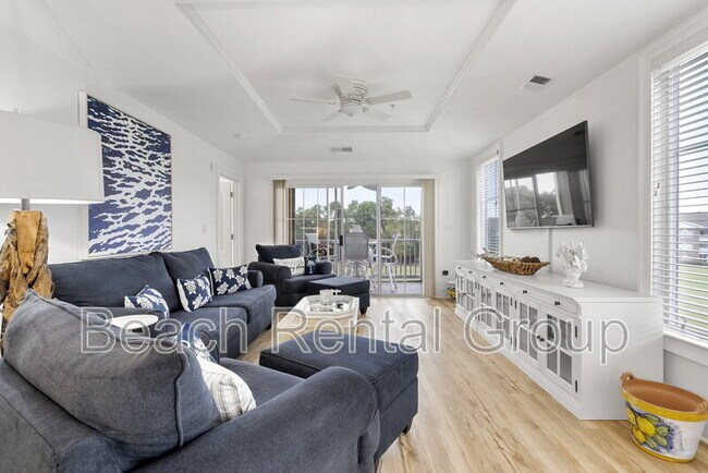Building Photo - 2180 Waterview Dr