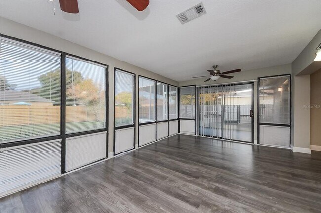 Building Photo - 660 McKinley Ct