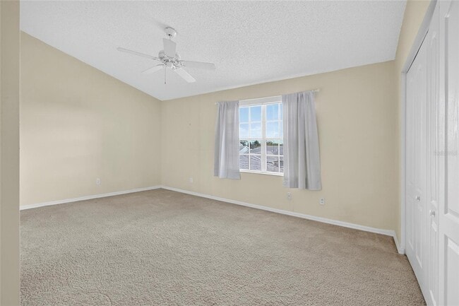 Building Photo - 245 Hemingway Dr