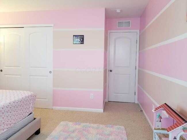 Building Photo - 336 Braxton St