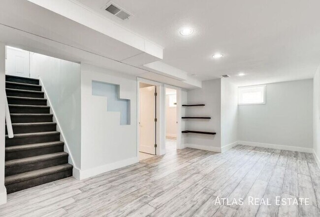 Building Photo - 7486 Turner Dr