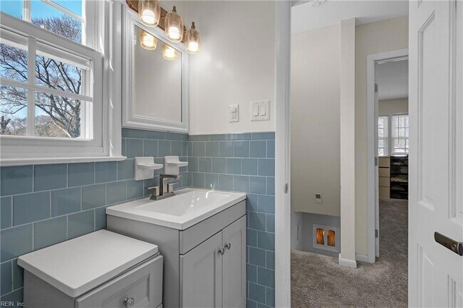 Building Photo - 54 Avella Ct