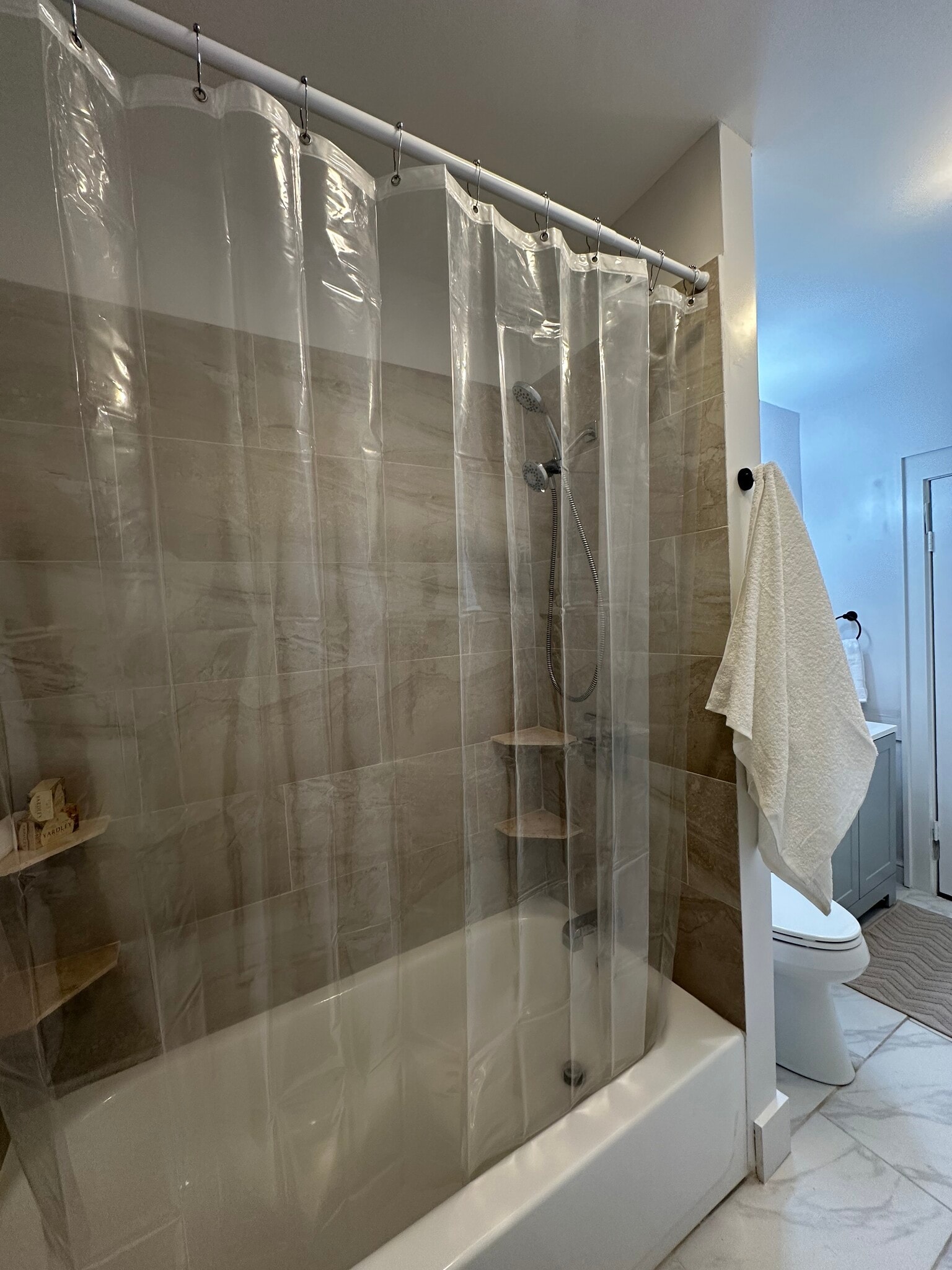 Building Photo - 12 Margerie St