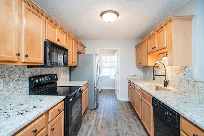 Building Photo - 1254 Lasalle Dr