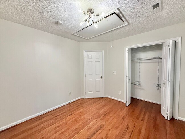 Building Photo - **OFFERING WAIVED APPLICATION FEES & $200 ...
