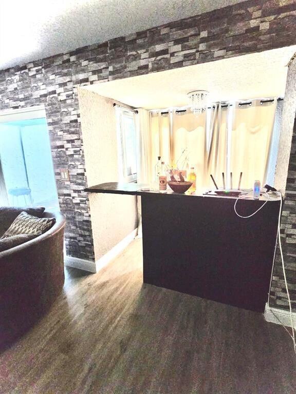 Building Photo - 1833 NW 12th Ave