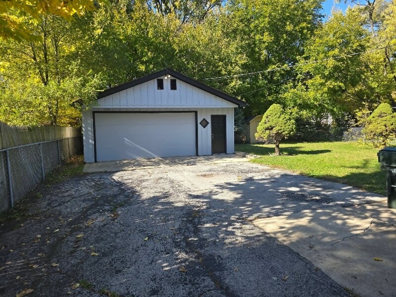 Building Photo - 14616 State St