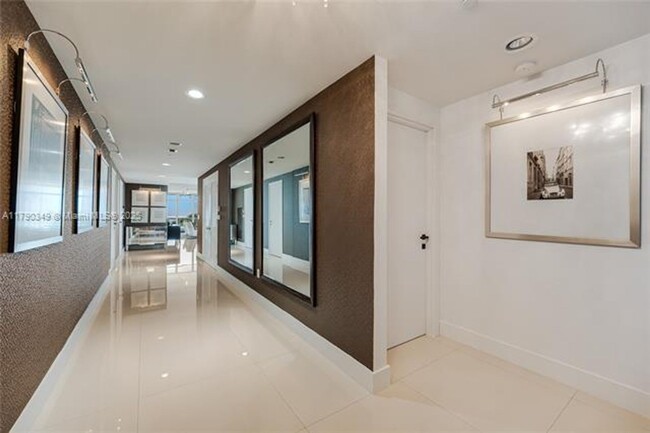 Building Photo - 3737 Collins Ave