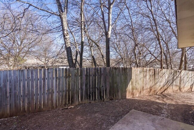 Building Photo - 9203 Kempler Dr