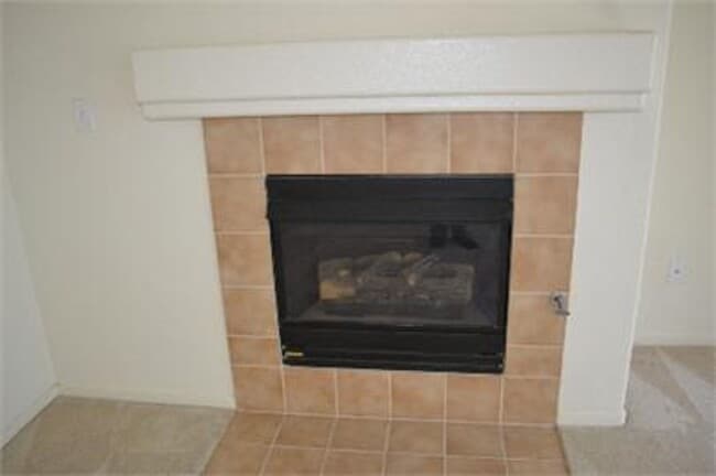 Building Photo - Beautiful 4-Bedroom, 3-Bath Home in Sycamo...