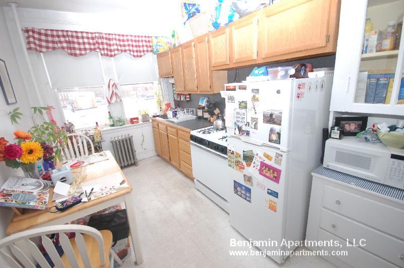 Building Photo - 1820 Commonwealth Ave